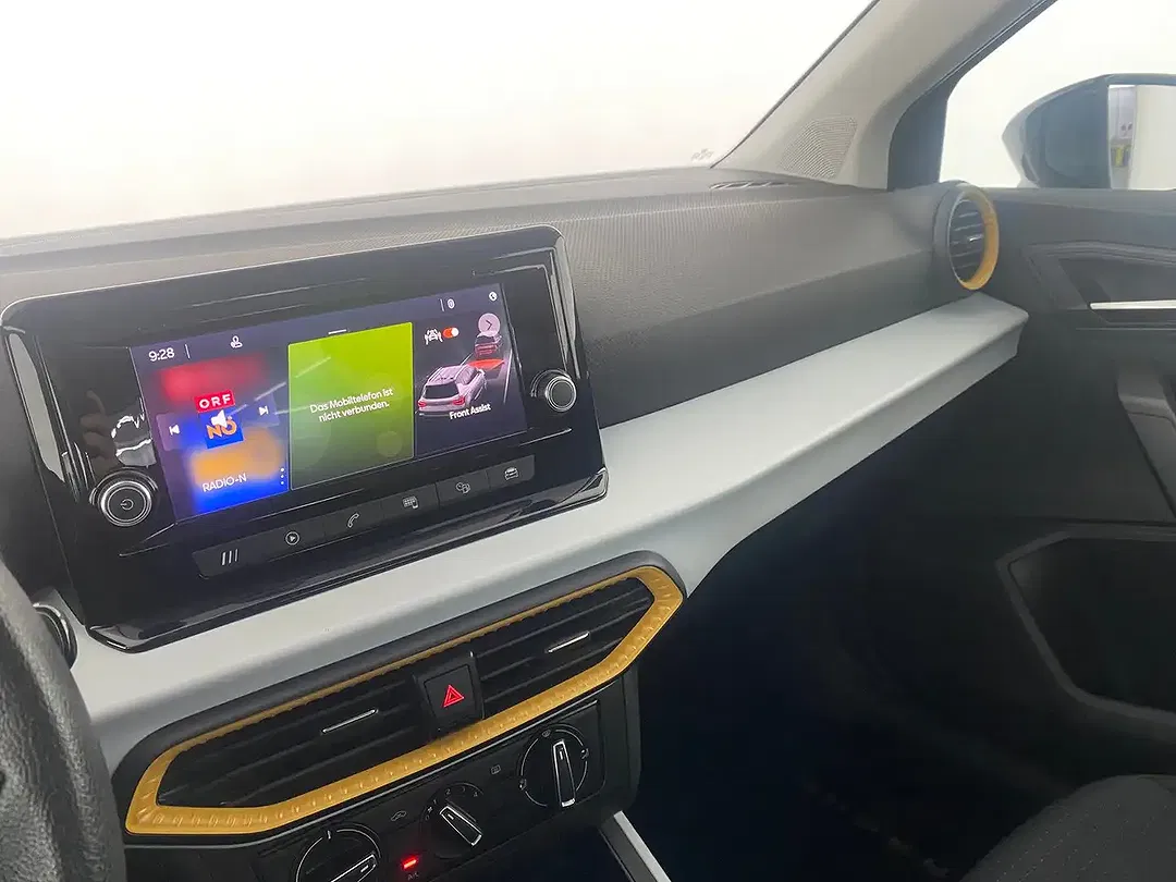 SEAT Arona - Thumbnail 9