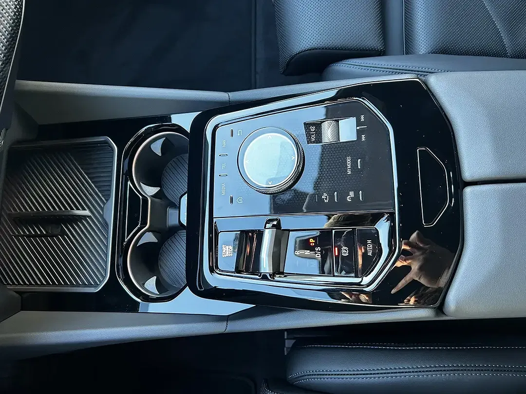 BMW 520 - Thumbnail 12