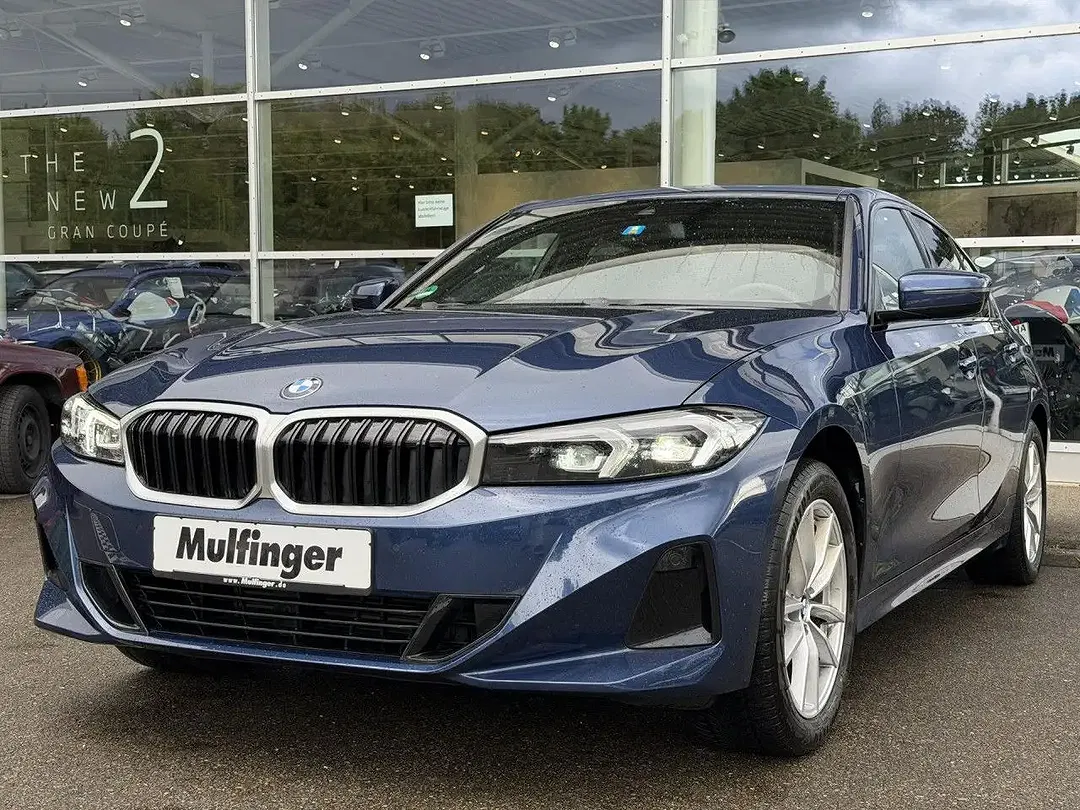 BMW 318 - Thumbnail 2