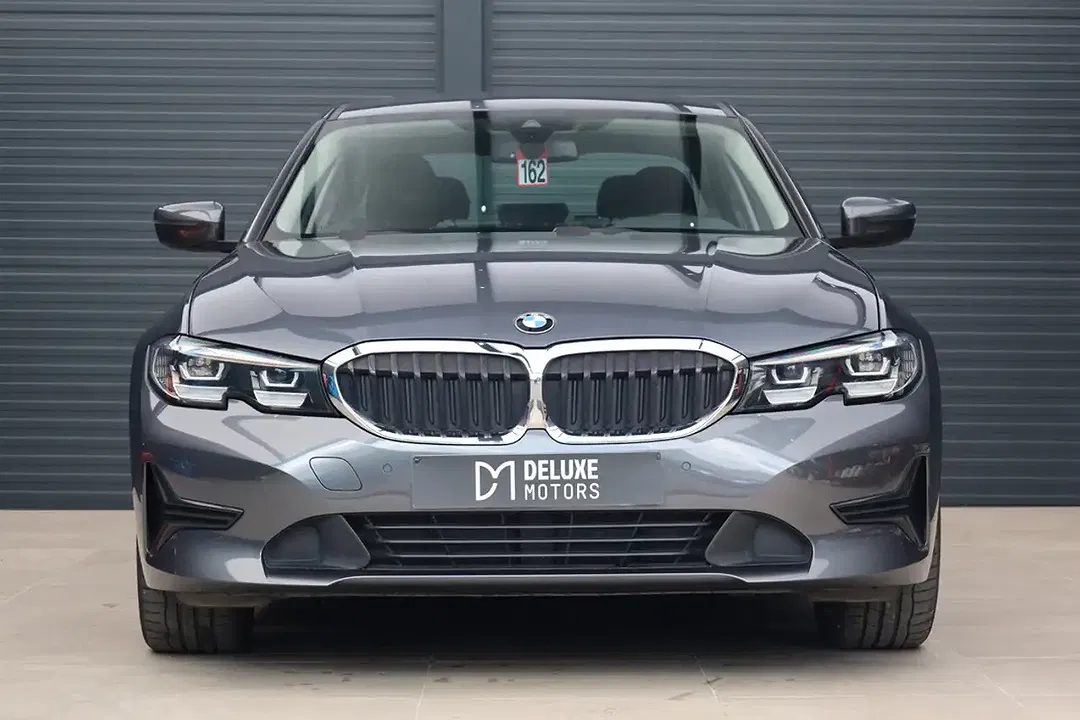 BMW 320 - Thumbnail 2