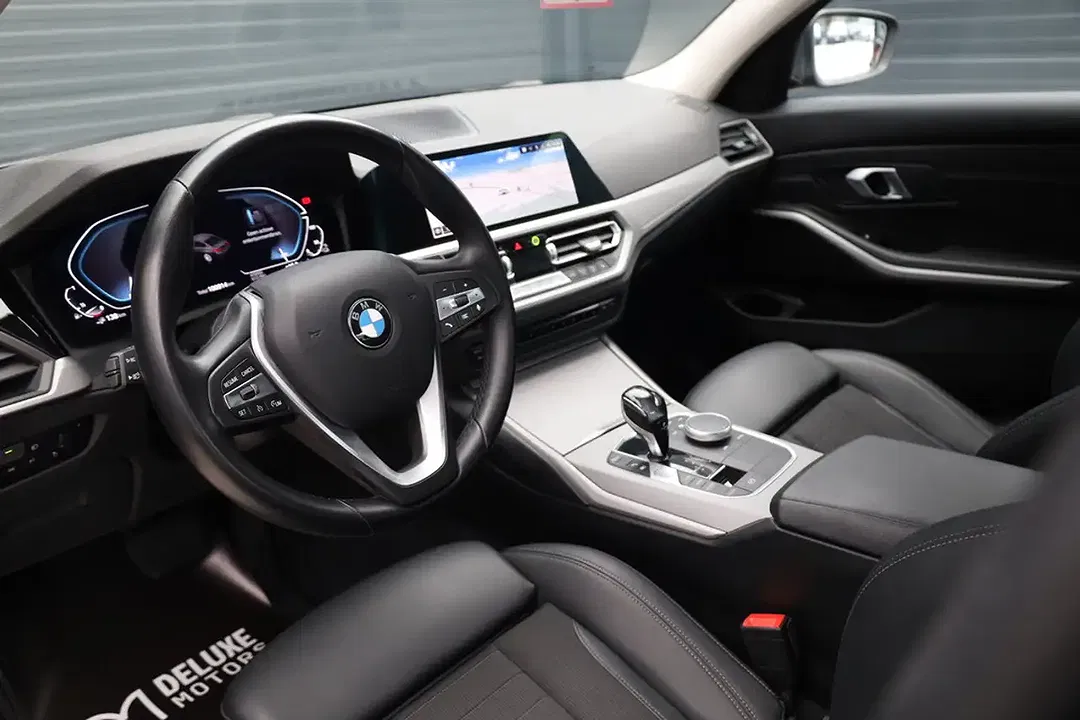BMW 320 - Thumbnail 4