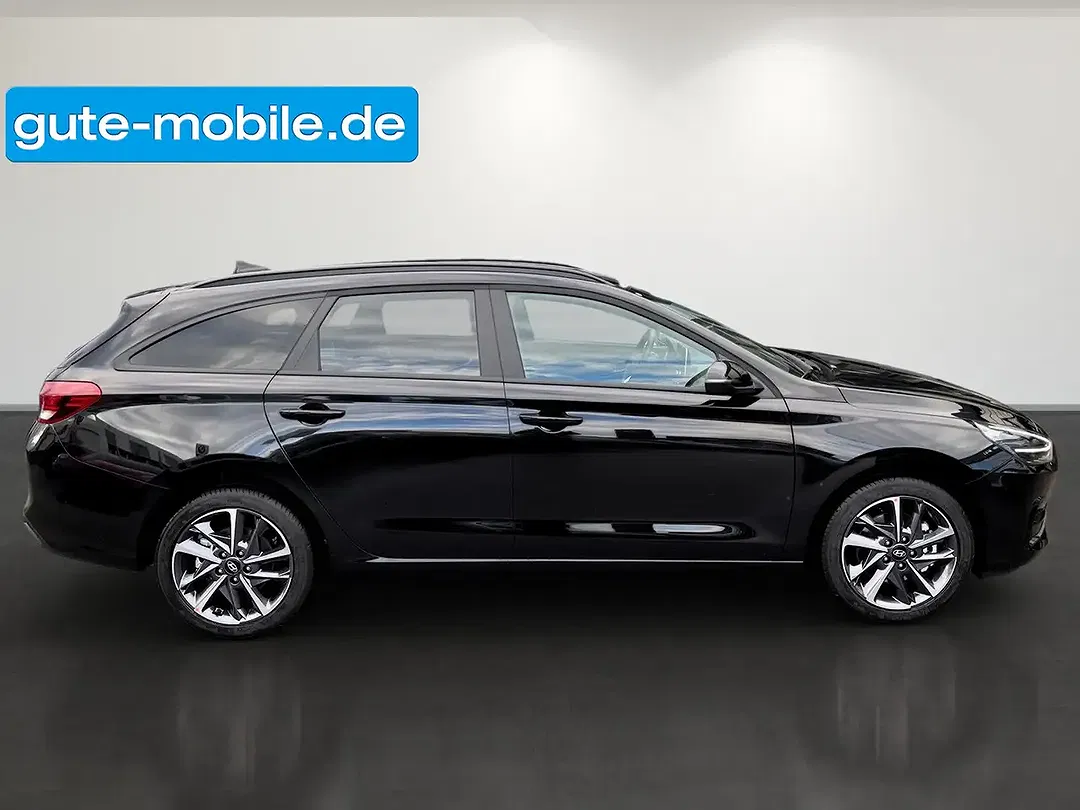Hyundai i30 - Thumbnail 3