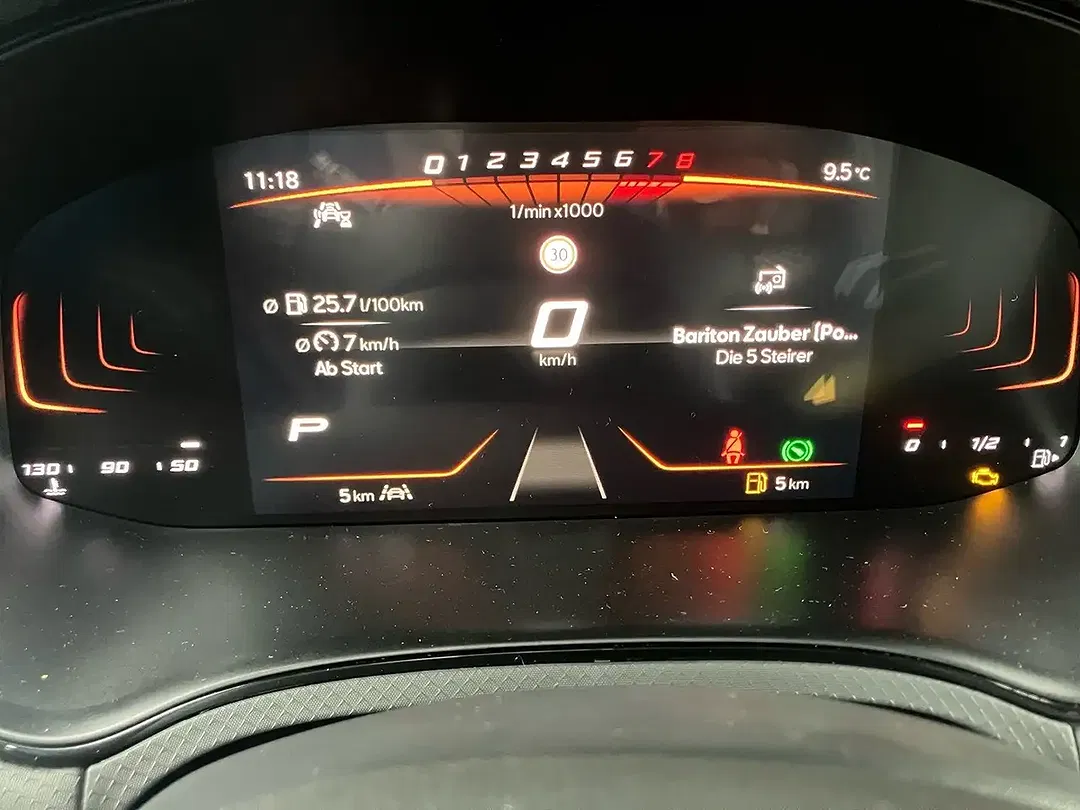 SEAT Arona - Thumbnail 13