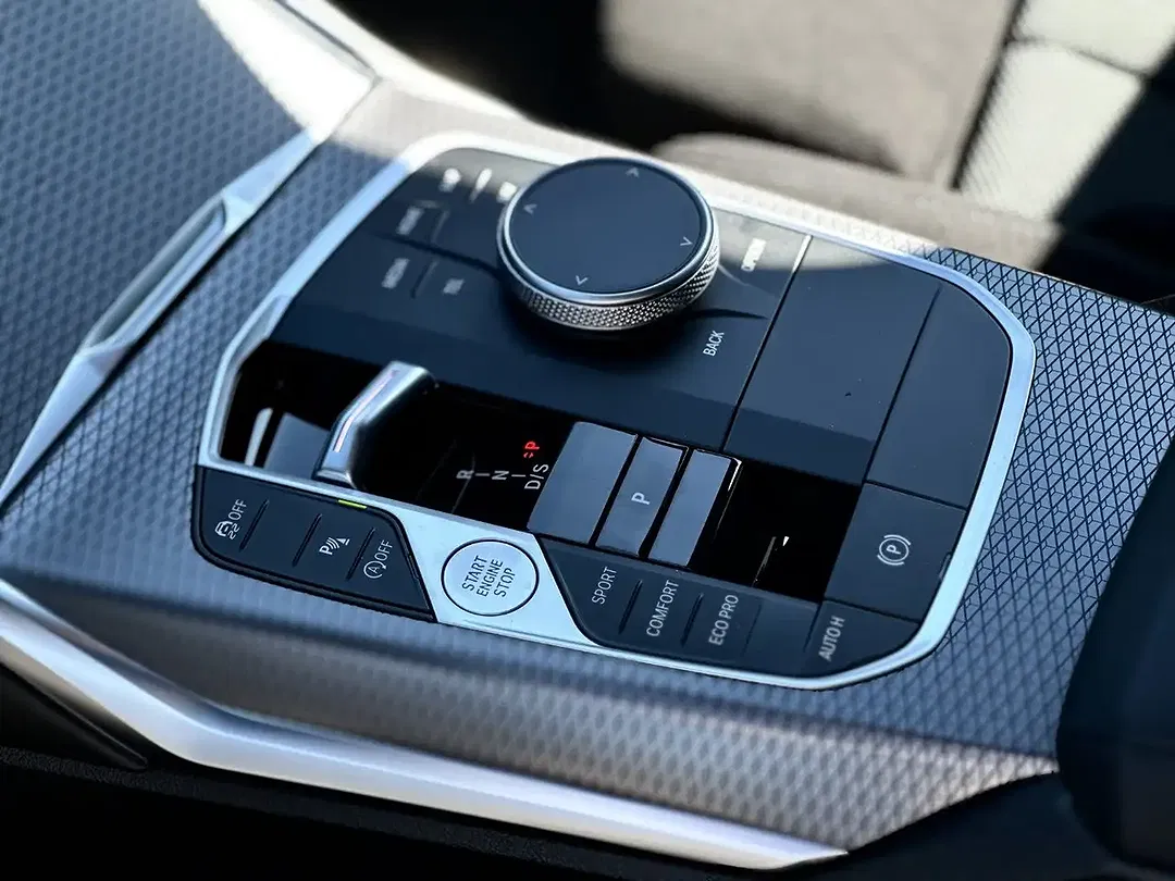 BMW 320 - Thumbnail 9