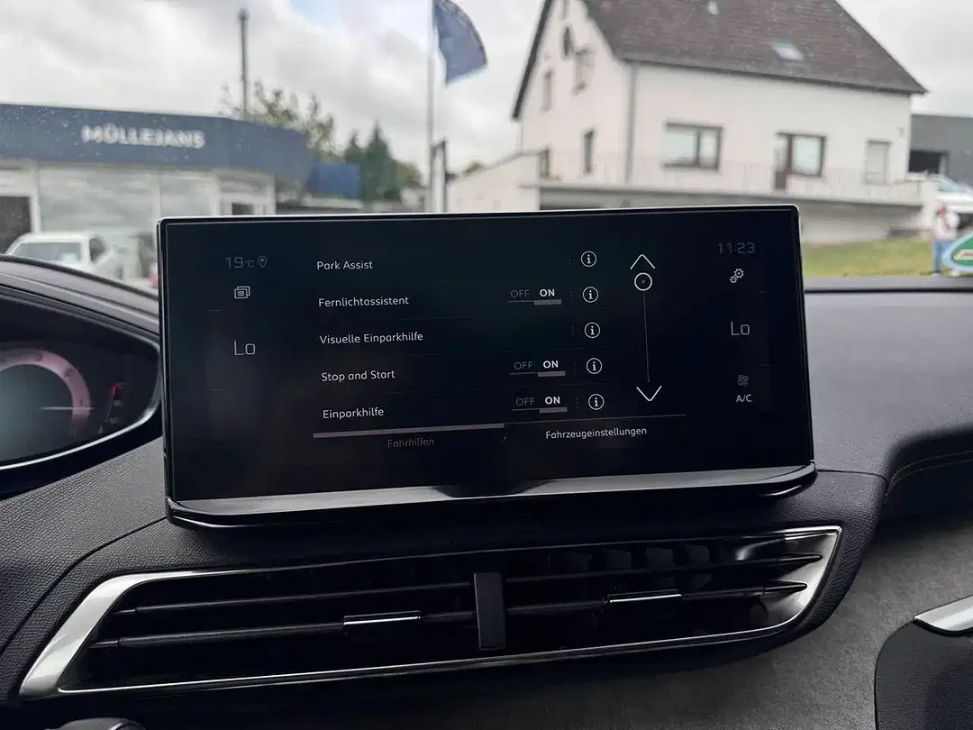 Peugeot 3008 - Thumbnail 12