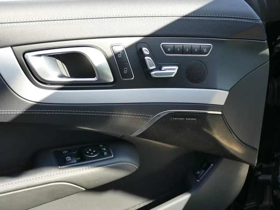Mercedes-Benz SL 500 - Thumbnail 12