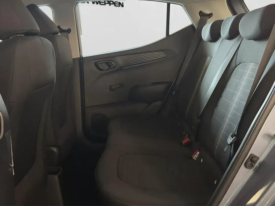 Hyundai i10 - Thumbnail 14