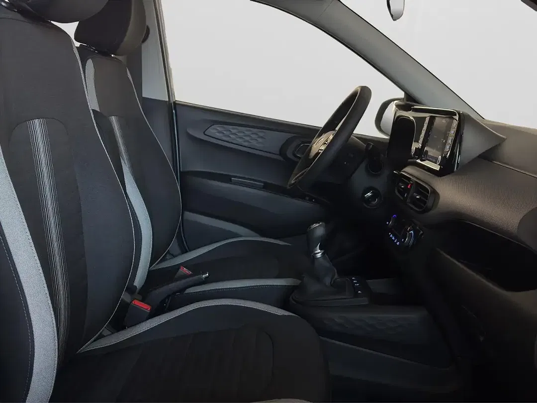 Hyundai i10 - Thumbnail 15