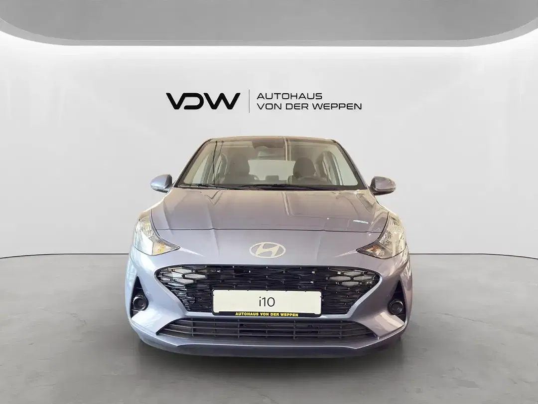 Hyundai i10 - Thumbnail 2
