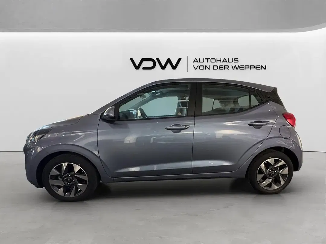 Hyundai i10 - Thumbnail 3
