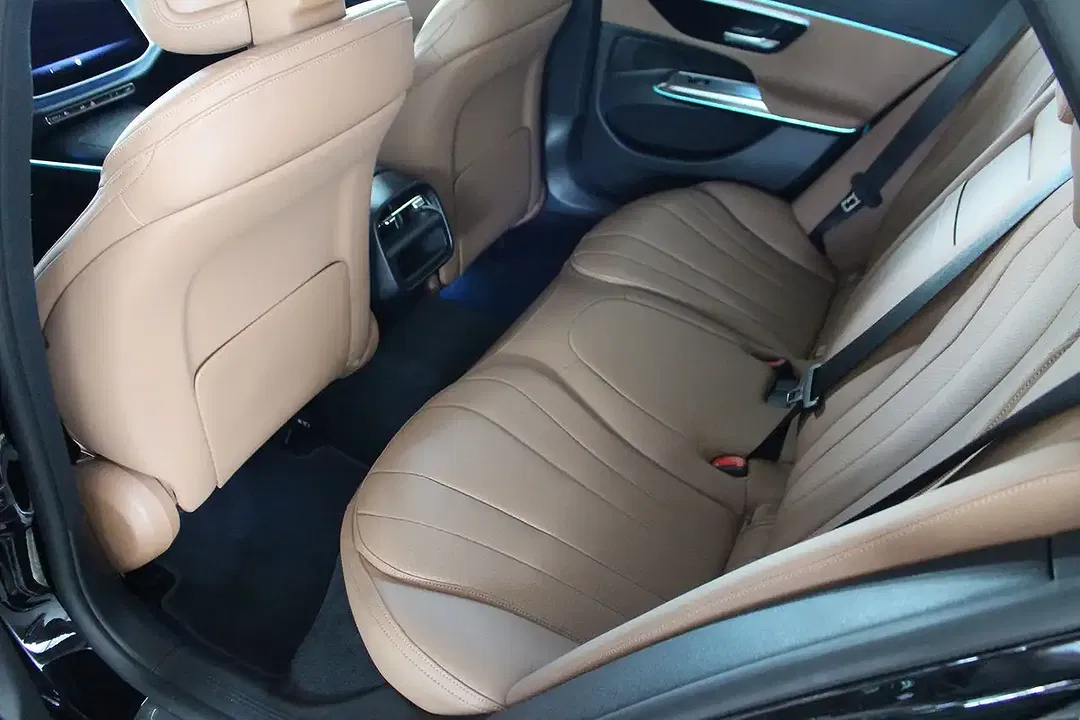 Mercedes-Benz E 220 - Thumbnail 15