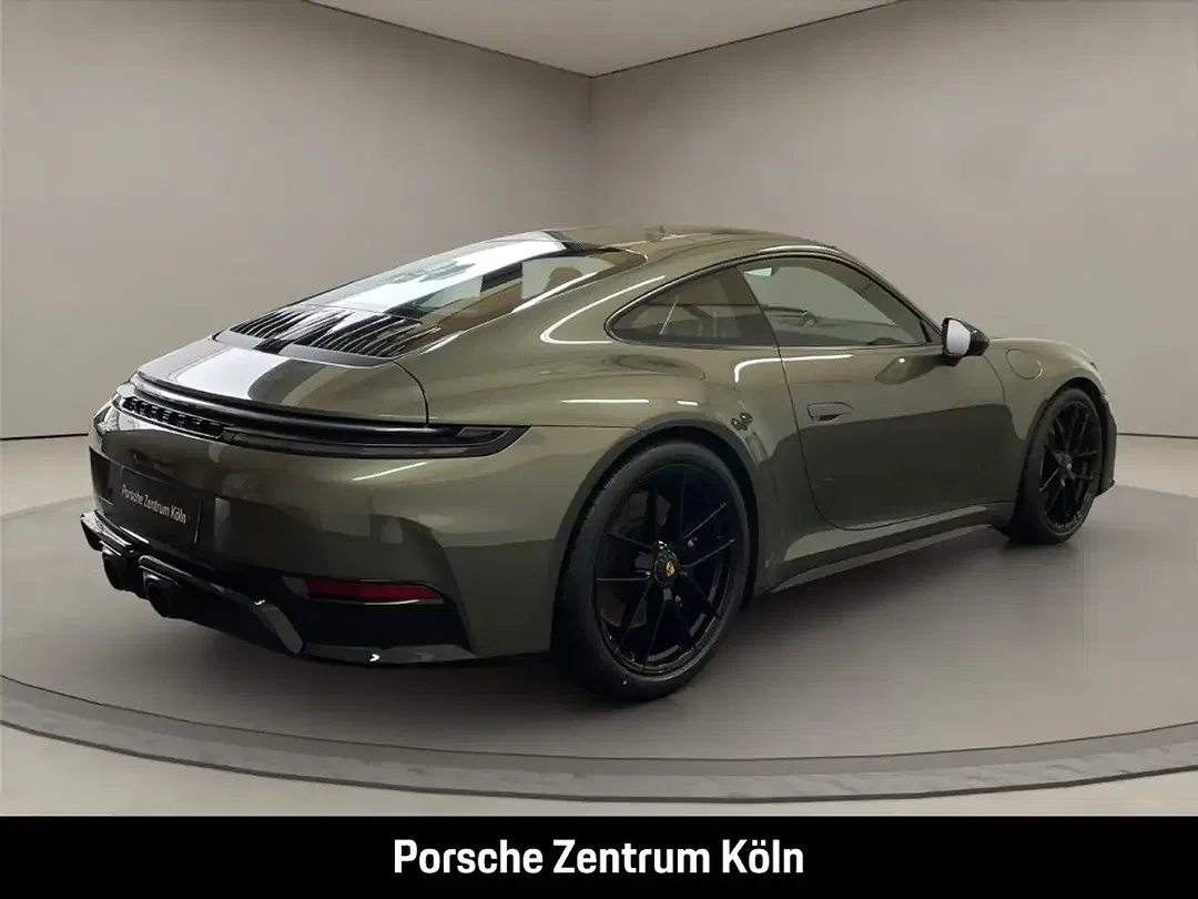 Porsche 992 - Thumbnail 5