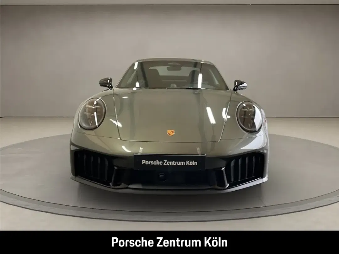Porsche 992 - Thumbnail 8