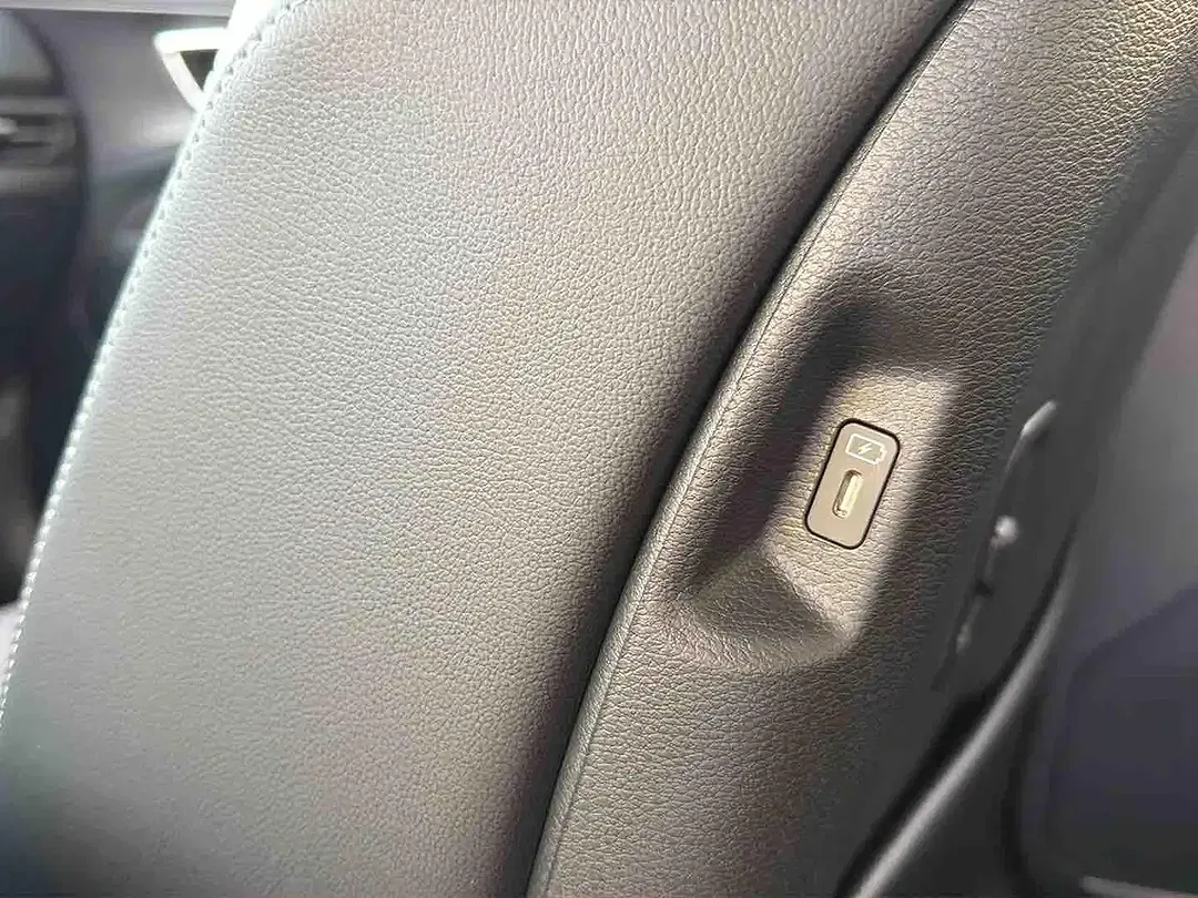Kia Sportage - Thumbnail 12