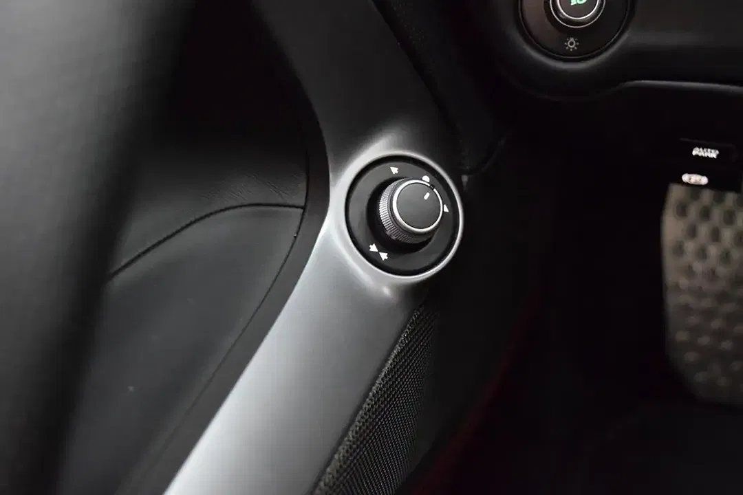 Ferrari 812 - Thumbnail 12