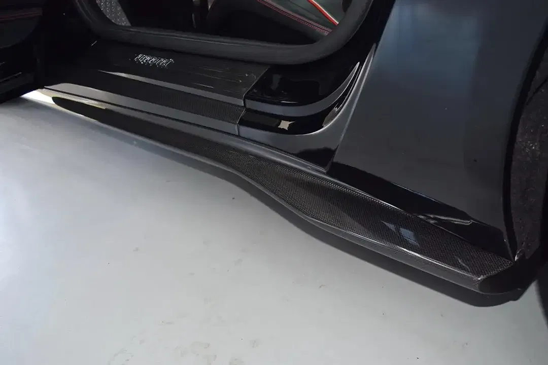 Ferrari 812 - Thumbnail 14