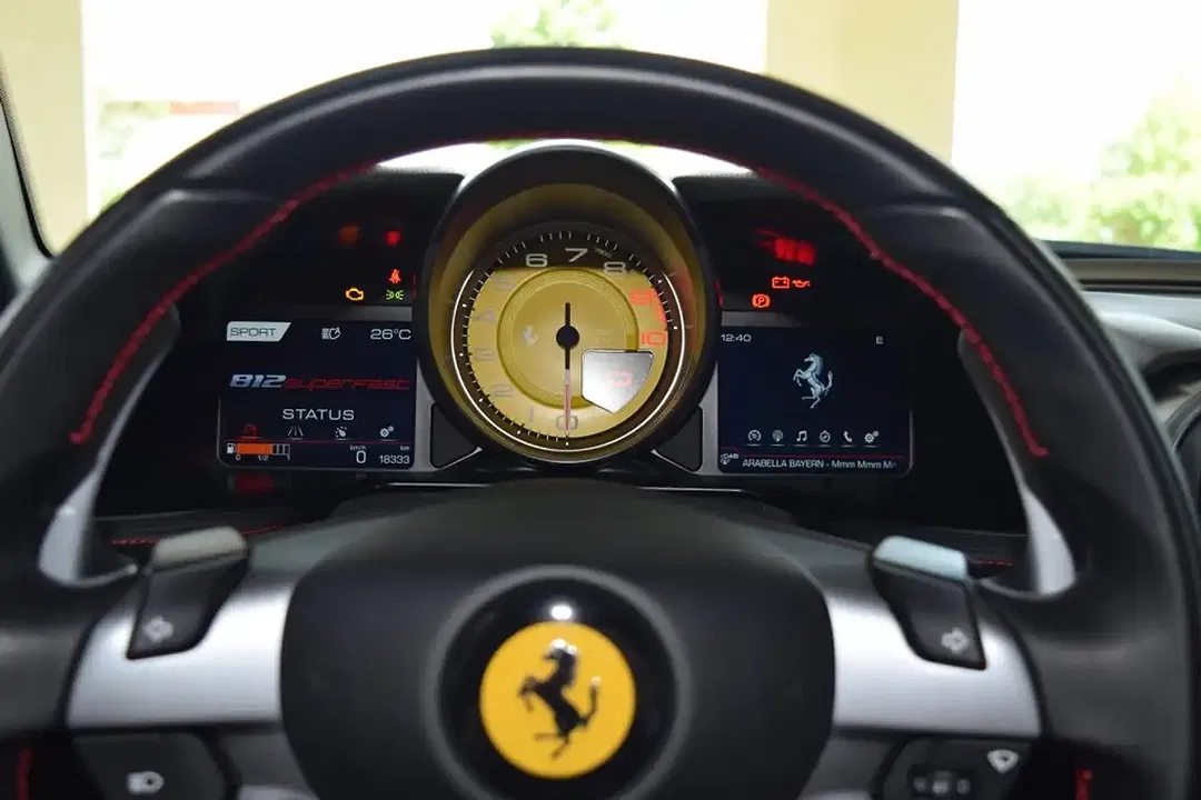 Ferrari 812 - Thumbnail 8