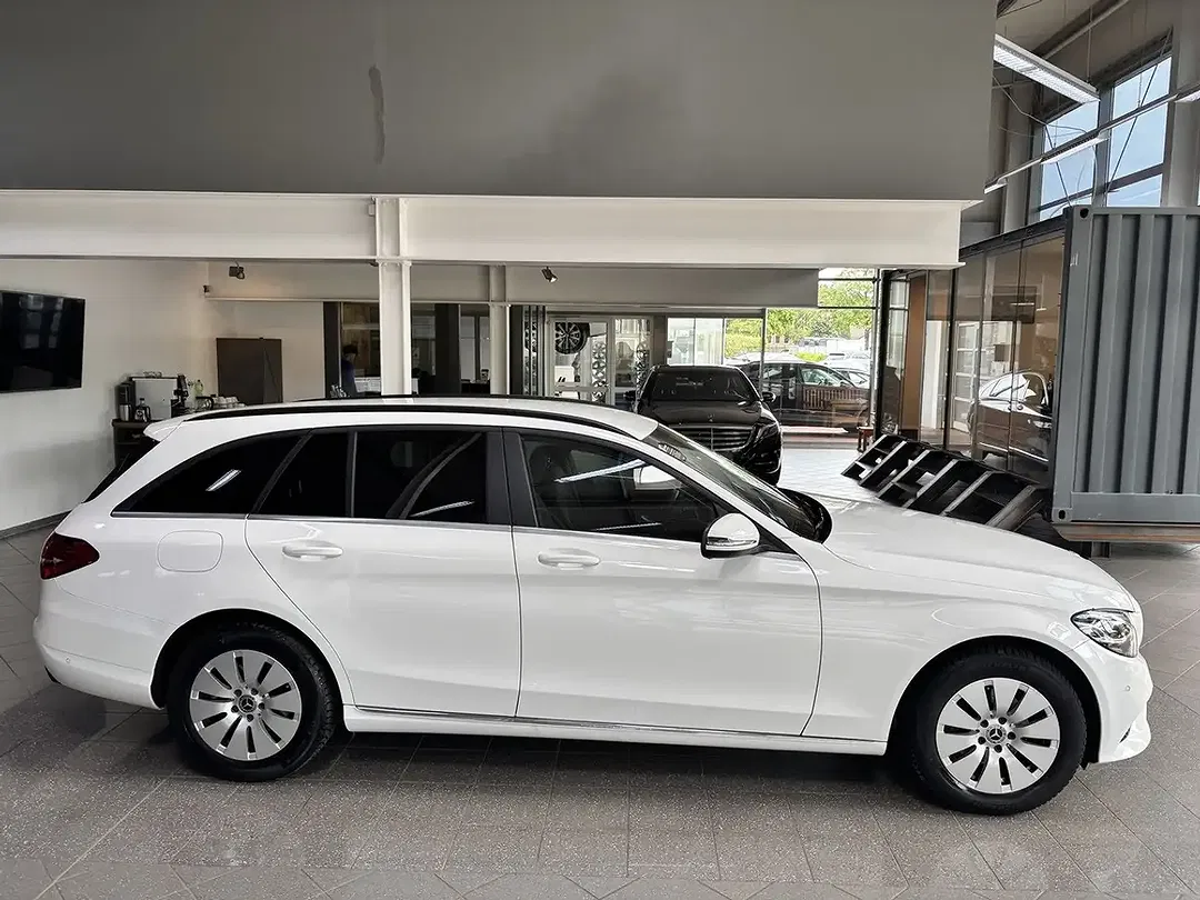 Mercedes-Benz C 180 - Thumbnail 4
