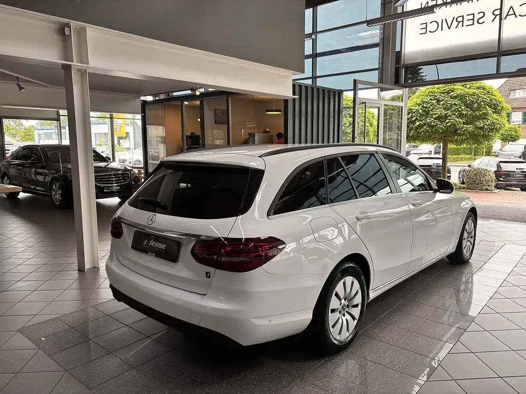 Mercedes-Benz C 180 - Thumbnail 5