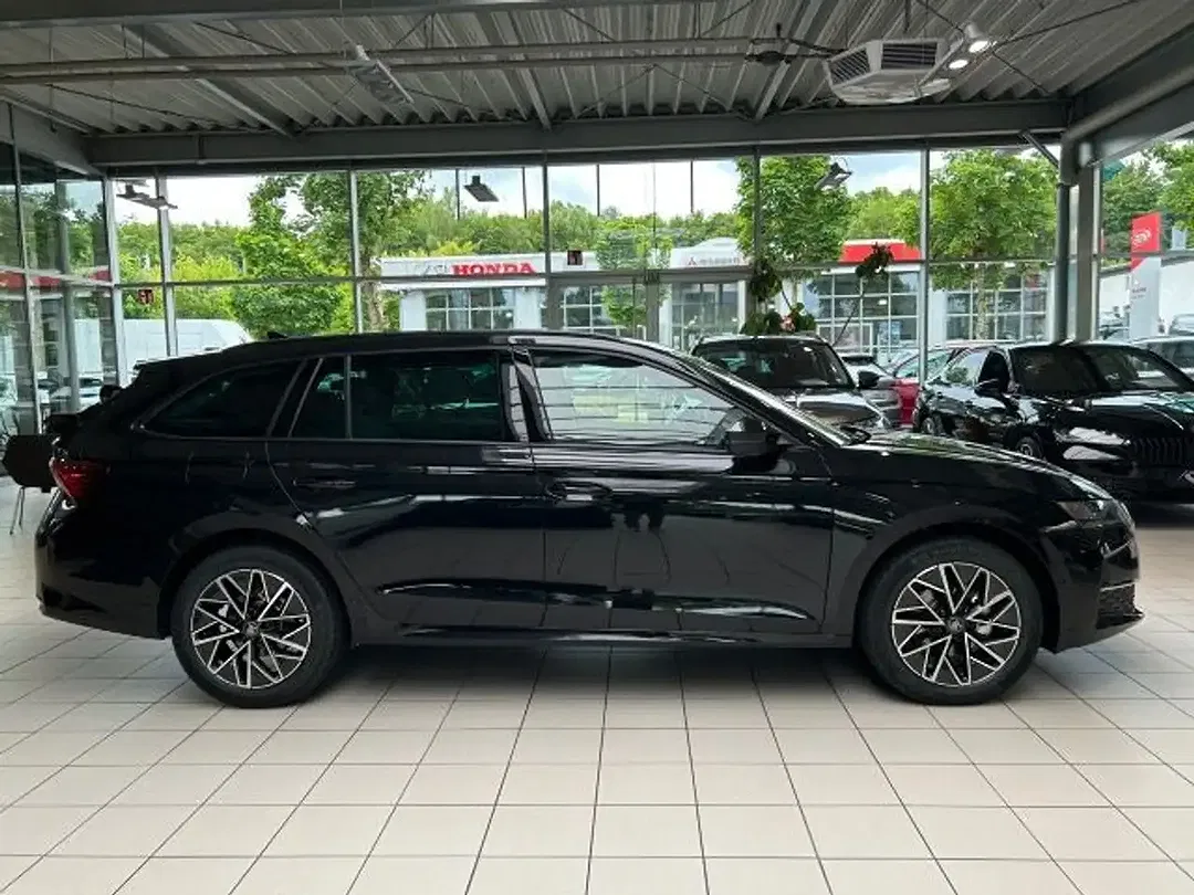 Skoda Octavia - Thumbnail 3