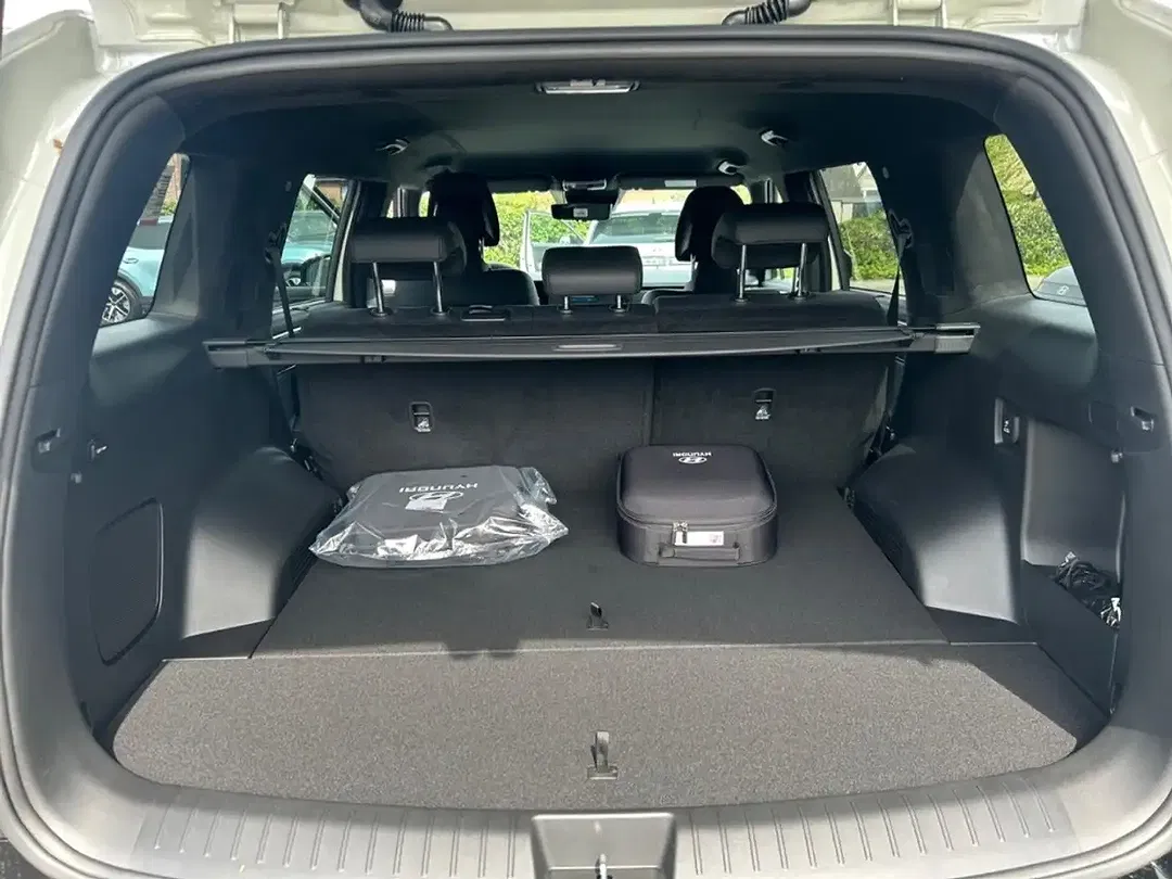 Hyundai SANTA FE - Thumbnail 12