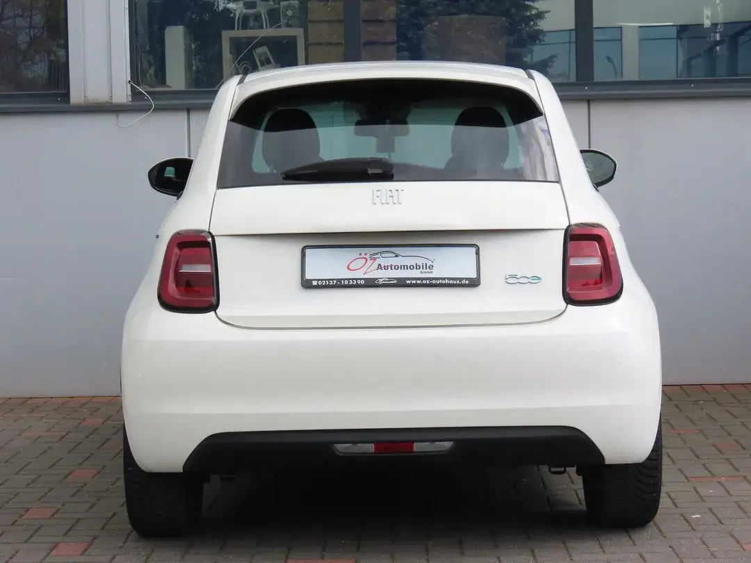 Fiat 500e - Thumbnail 7