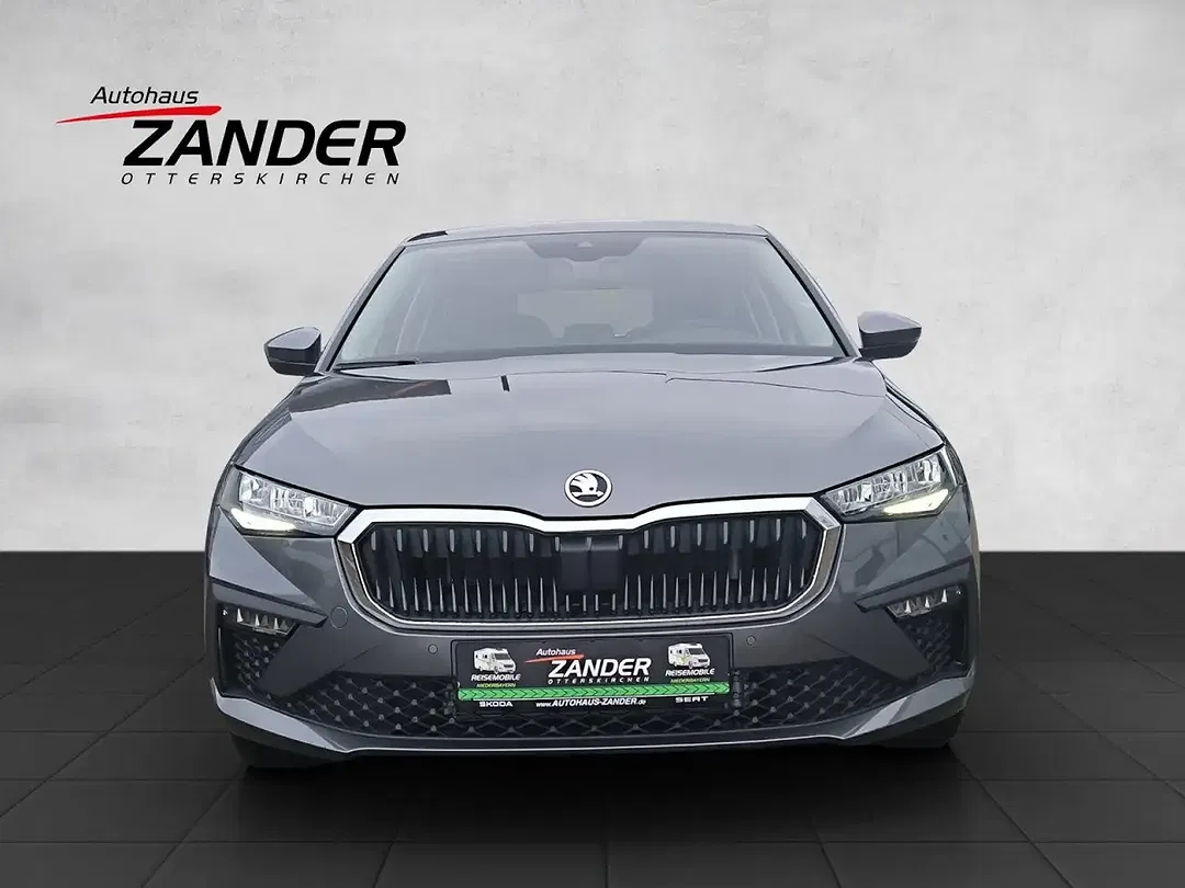 Skoda Scala - Thumbnail 2
