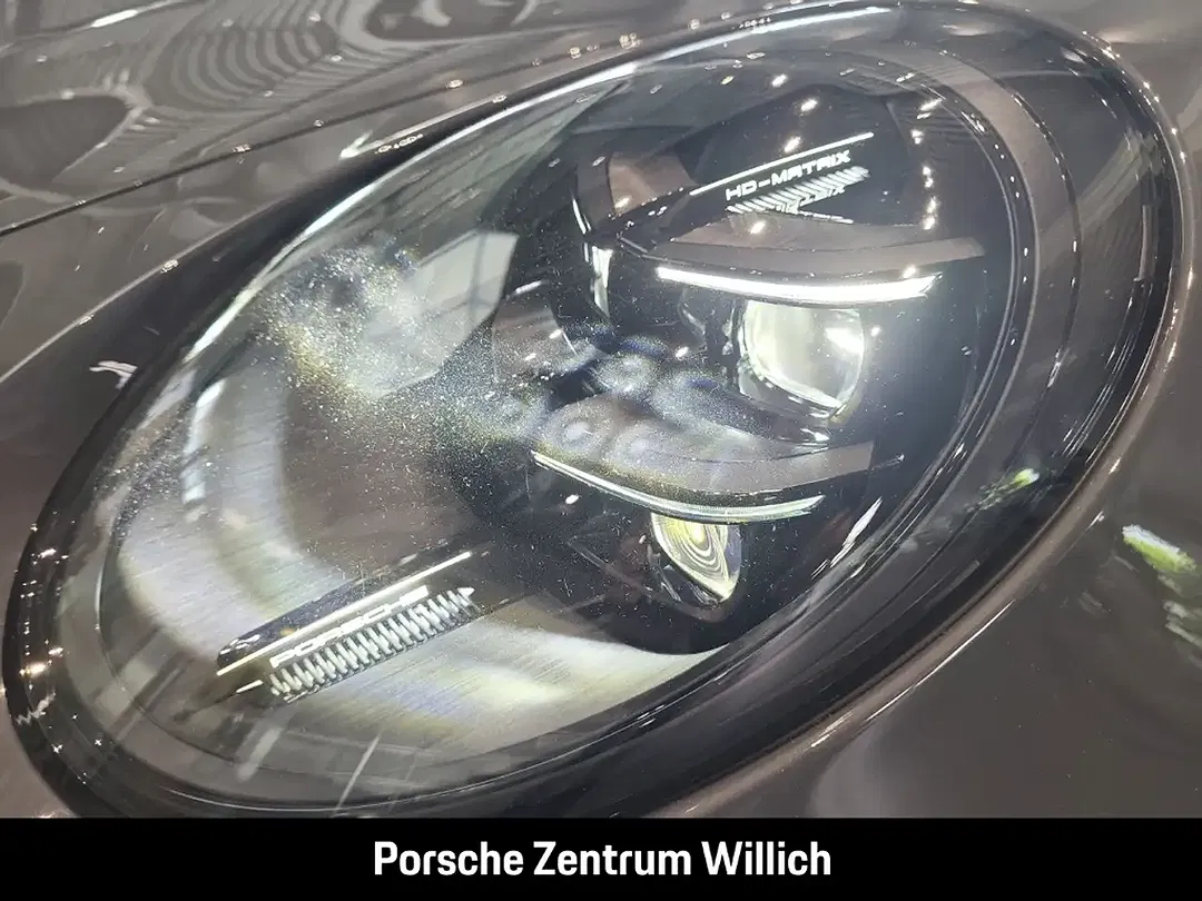 Porsche 992 - Thumbnail 14