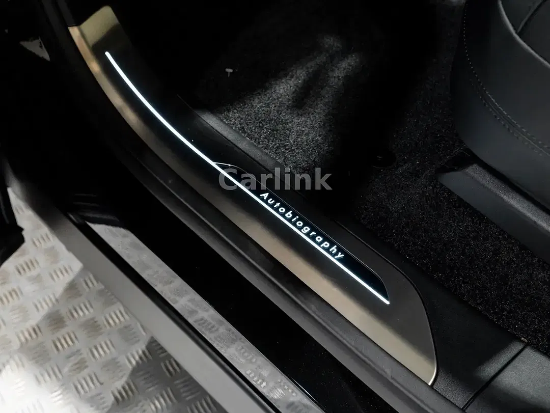 Land Rover Range Rover - Thumbnail 8