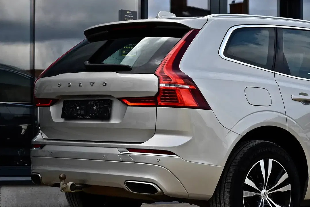 Volvo XC60 - Thumbnail 9