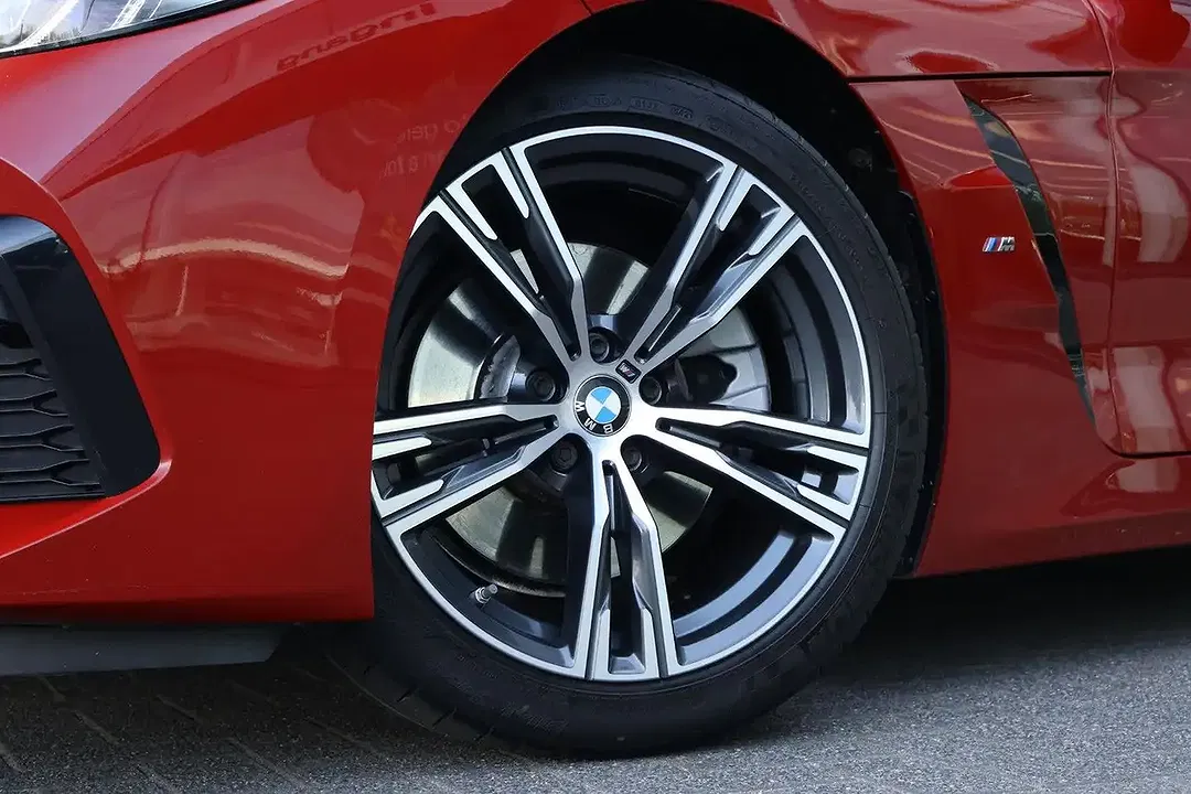 BMW Z4 - Thumbnail 13