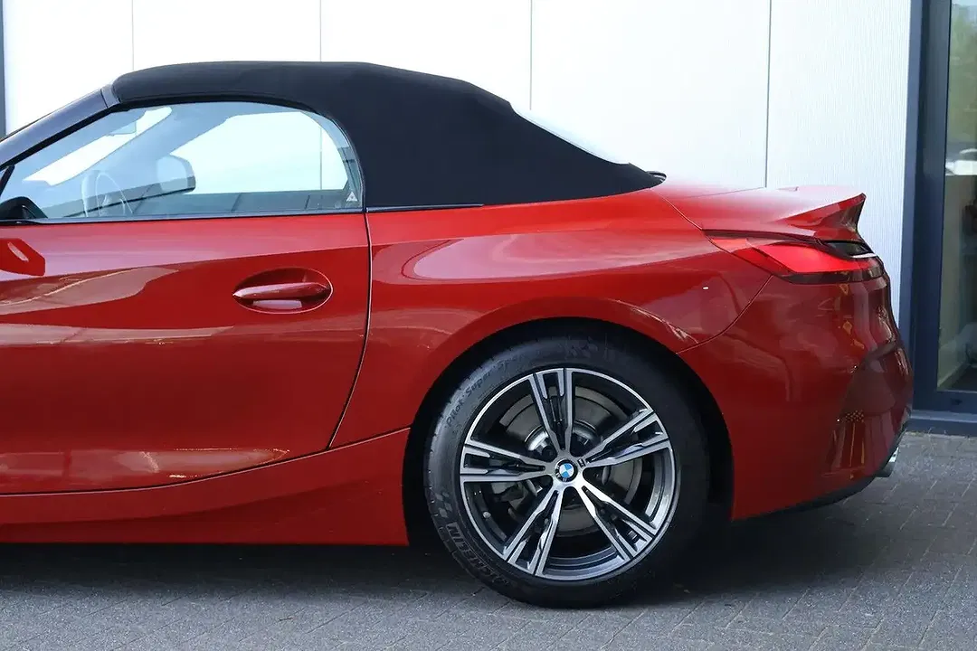 BMW Z4 - Thumbnail 4