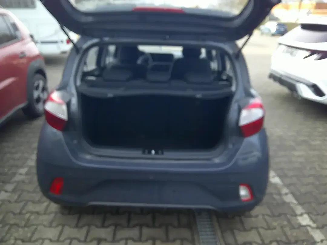 Hyundai i10 - Thumbnail 5
