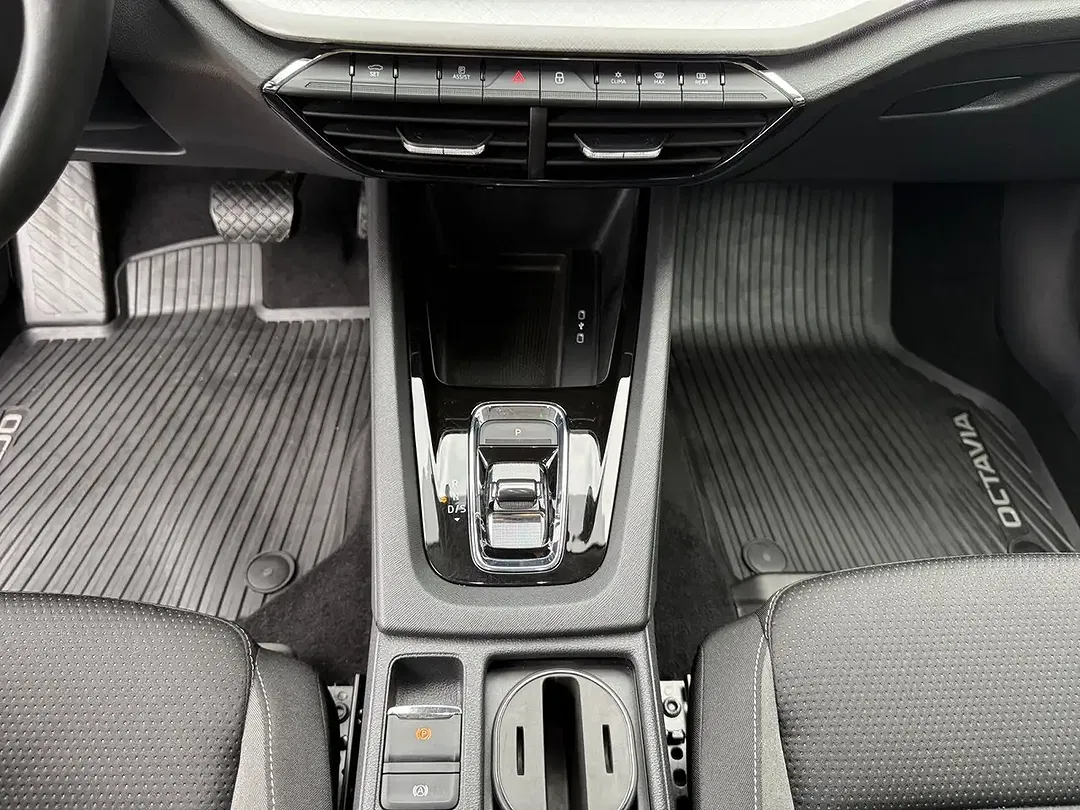 Skoda Octavia - Thumbnail 8