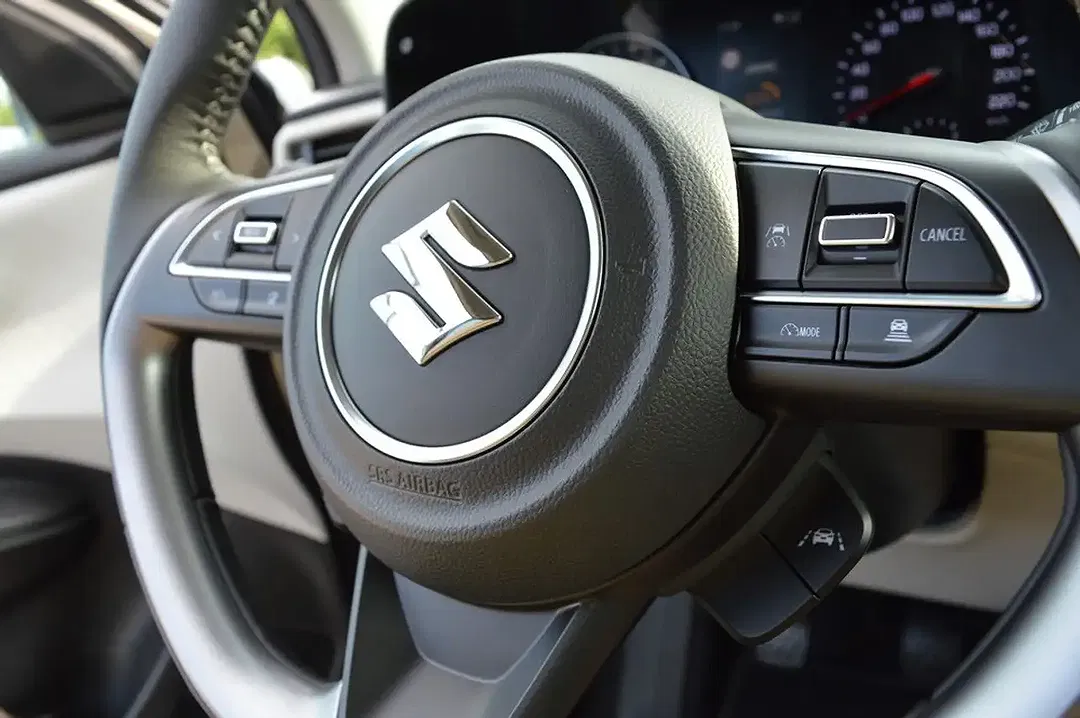 Suzuki Swift - Thumbnail 14