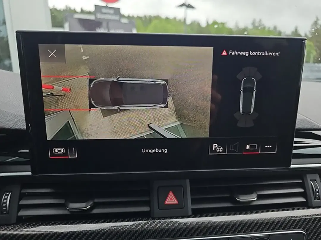 Audi RS4 - Thumbnail 27