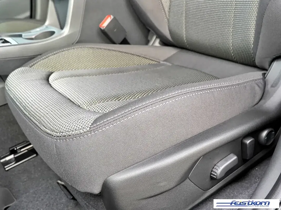 Subaru Crosstrek - Thumbnail 10