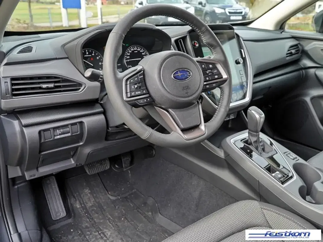 Subaru Crosstrek - Thumbnail 13