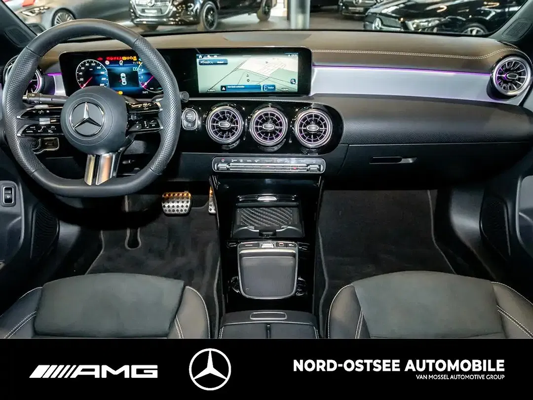 Mercedes-Benz CLA 200 - Thumbnail 12