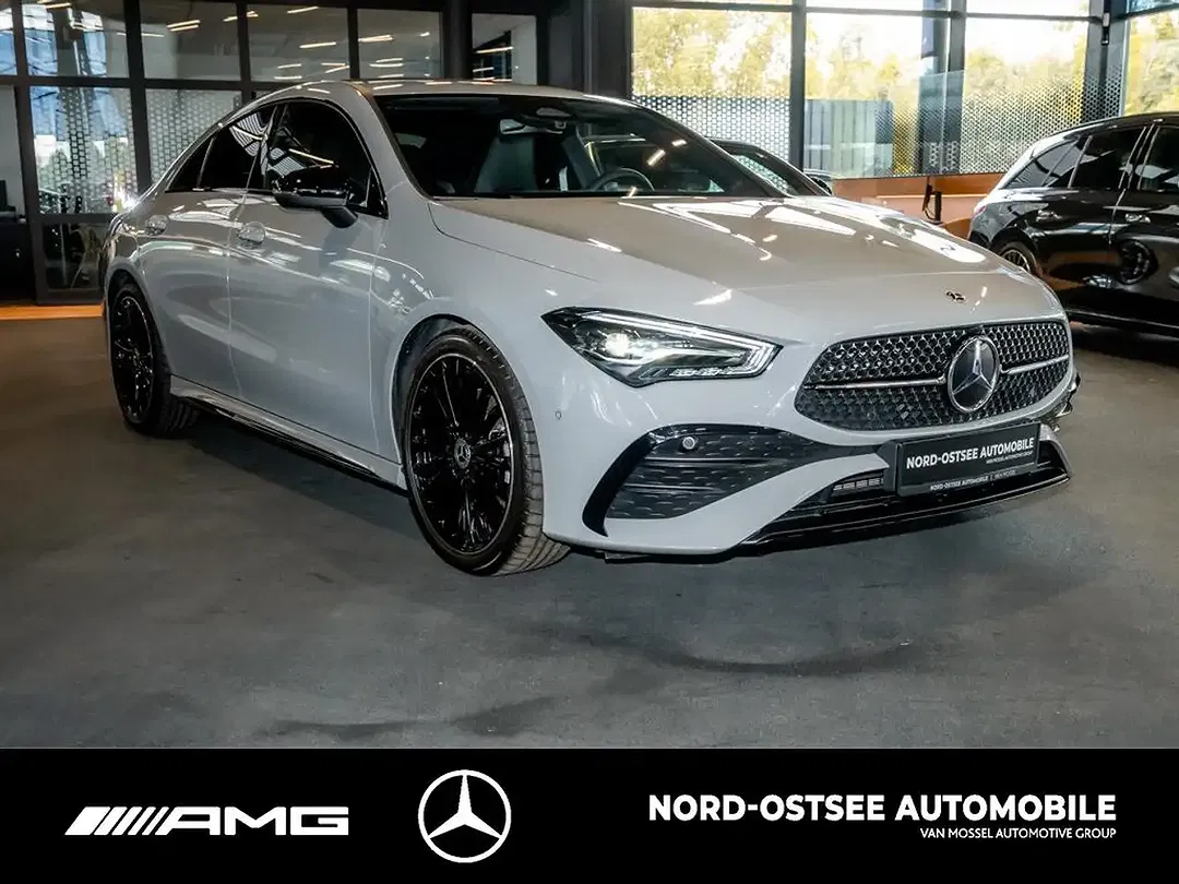 Mercedes-Benz CLA 200 - Thumbnail 3