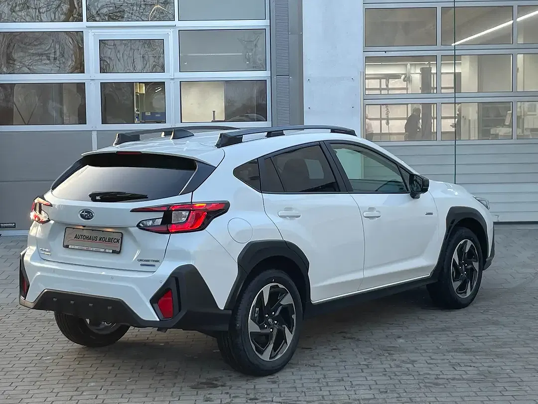 Subaru Crosstrek - Thumbnail 5