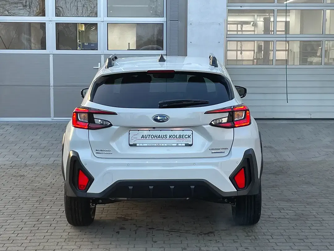 Subaru Crosstrek - Thumbnail 6