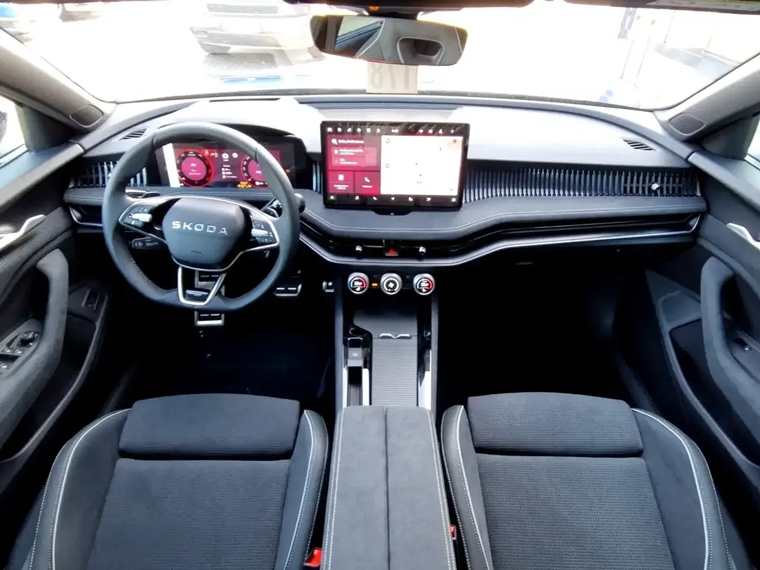 Skoda Superb - Thumbnail 8