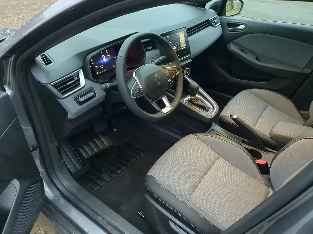 Renault Clio - Thumbnail 5