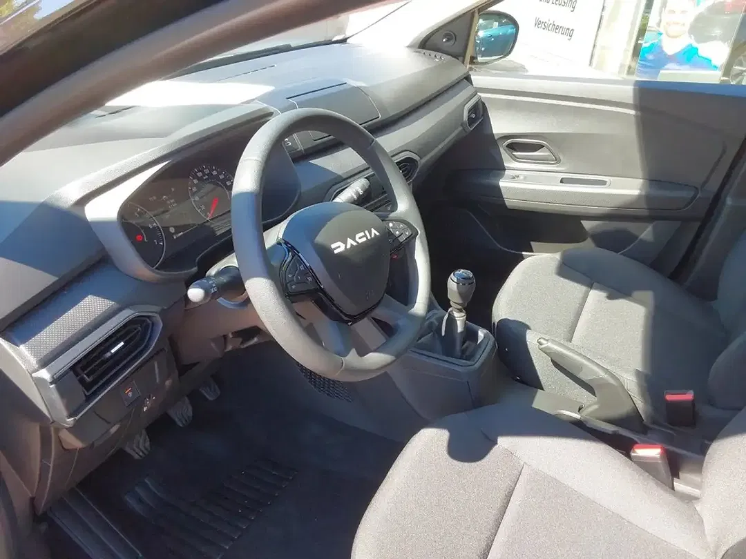 Dacia Sandero - Thumbnail 10