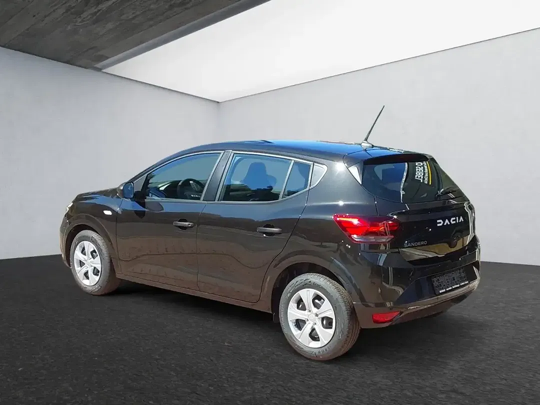 Dacia Sandero - Thumbnail 2