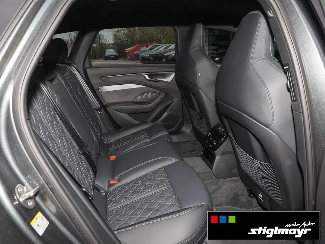 Audi A6 - Thumbnail 5