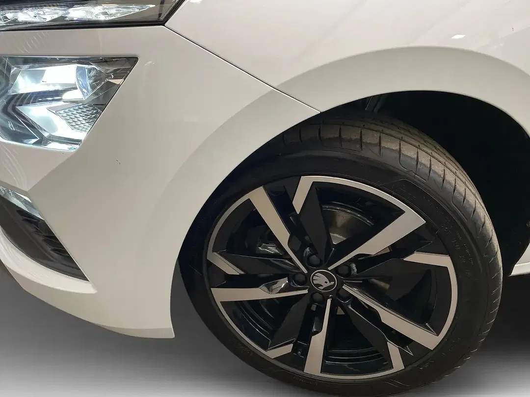 Skoda Kamiq - Thumbnail 4