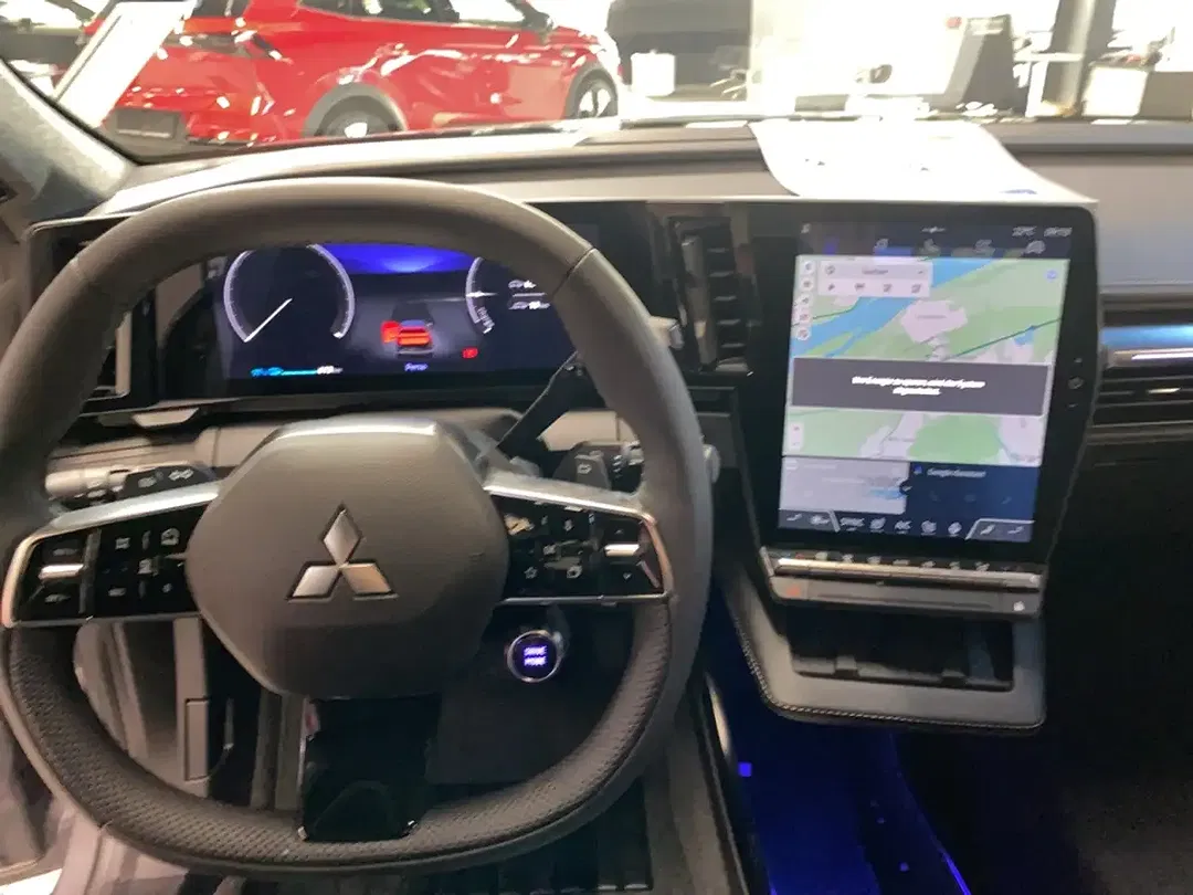 Mitsubishi Eclipse Cross - Thumbnail 10