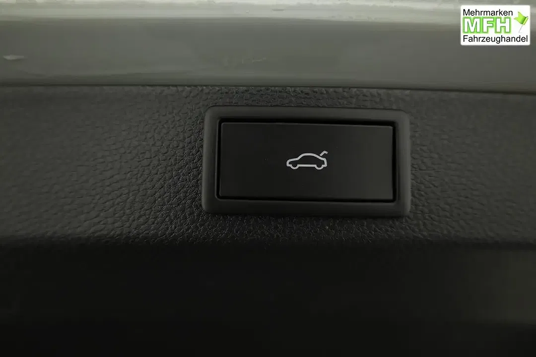 Skoda Karoq - Thumbnail 13
